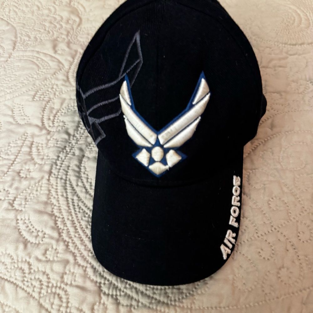 Santo Cap Black Acrylic Hat